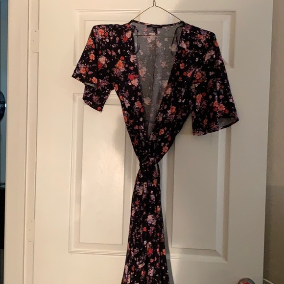 Forever 21 Dresses & Skirts - Dress Forever 21 Dresses & Skirts - Dress